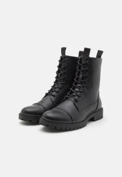 Pier One Unisex - Veterboots - Black 9 Pier One Unisex - Veterboots - Black -Pier One 016b048d3f084f38b05ae0c8100f2783