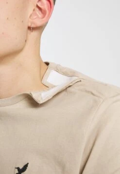 Pier One T-Shirt Basic - Beige -Pier One 01a5256d864f4fae858fb8661396924c