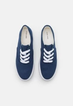 Pier One Unisex - Sneakers Laag - Dark Blue 11 Pier One Unisex - Sneakers Laag - Dark Blue -Pier One 0265a3aa1b4e4b7f9cad7a3e386f8519