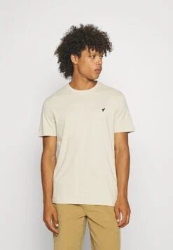 Pier One 3 Pack Unisex - T-Shirt Basic - White/Offwhite /Green -Pier One 06310d69aa514c3386075ce383c6add3