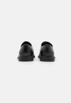 Pier One Leather - Veterschoenen - Black 10 Pier One Leather - Veterschoenen - Black -Pier One 0afdf8903b2347749acc279da93c5cfa