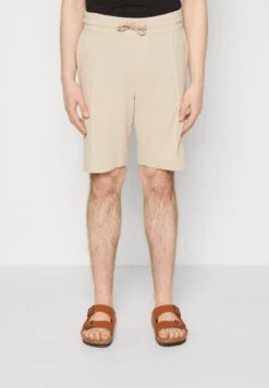 Pier One Shorts - Tan