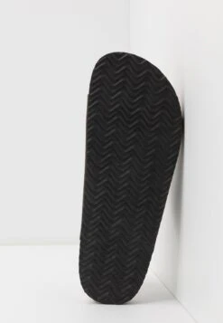 Pier One Unisex - Pantoffels - Brown -Pier One 23e143c048ee4fd8b5e22a3556ccfbfb