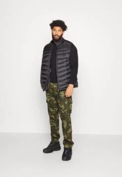 Pier One Cargobroek - Black/Olive -Pier One 64fca1d8e8f94f96b7ea42243c41e948