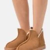 Pier One Leather- Pantoffels - Cognac 1 Pier One Leather- Pantoffels - Cognac -Pier One 6eff35c3cb7e4f93bb4d99616e30a8c3