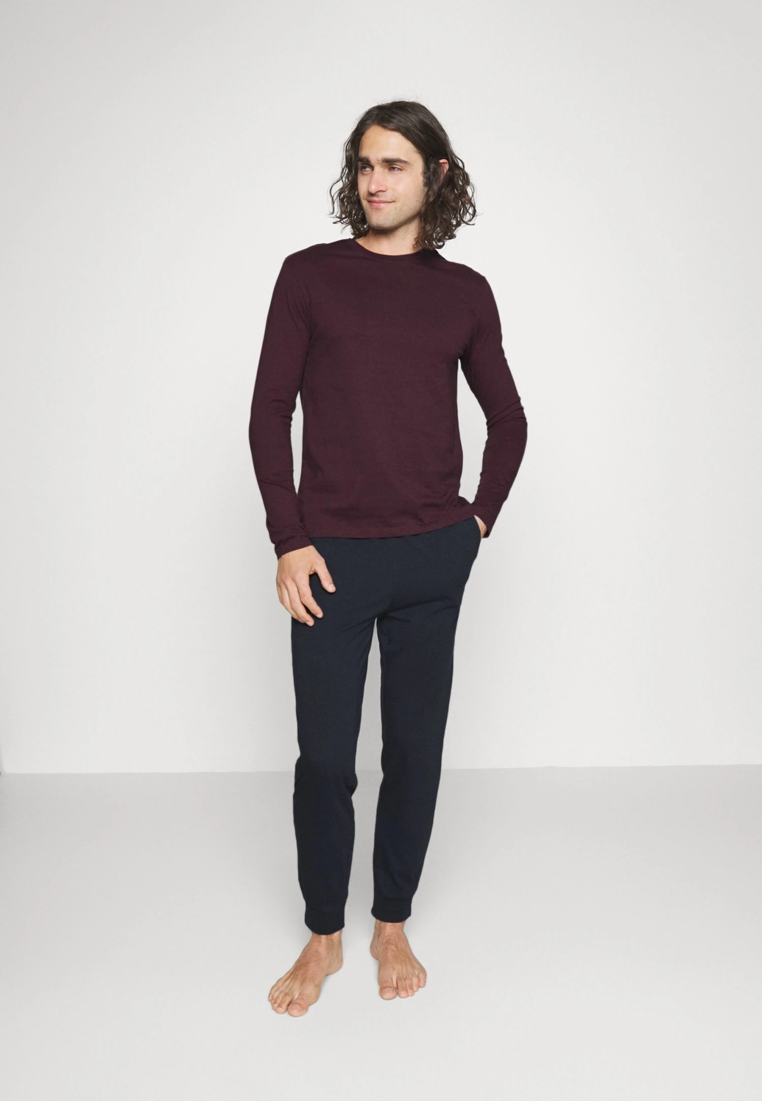 Pier One Pyjama -Dark Blue/Bordeaux 4 Pier One Pyjama -Dark Blue/Bordeaux - Afbeelding 2