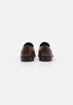 Pier One Leather - Veterschoenen - Brown 10 Pier One Leather - Veterschoenen - Brown -Pier One a0317ddb5f31492fa3288708893bcddc