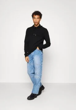 Pier One Structure Block High Collar - Vest - Black -Pier One acc47ebf50664a819cb2052e9632b64a