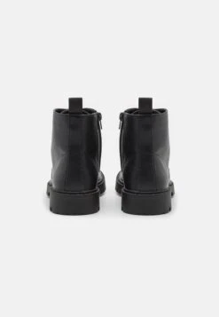 Pier One Unisex - Veterboots - Black 10 Pier One Unisex - Veterboots - Black -Pier One b4bba21c5c5045809f9f89fdc8738ce6