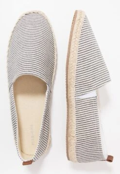Pier One Rena Espadrille Unisex - Espadrilles - White/Blue -Pier One cf36b3a120304b8ca2a7c4aab8305f1b