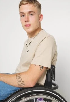 Pier One T-Shirt Basic - Beige -Pier One d8948c5f88b844e3bff45ce89fc5551d