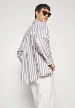 Pier One Carpenter Colored Twill- Straight Leg Jeans - Off-White 14 Pier One Carpenter Colored Twill- Straight Leg Jeans - Off-White -Pier One f0d77a0b472943a38700461ba111bcb9