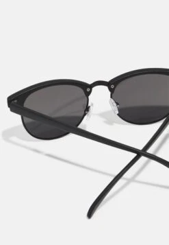 Pier One Unisex - Zonnebril -Black 8 Pier One Unisex - Zonnebril -Black -Pier One f41786acb4f54644b6e1caf49d70a762